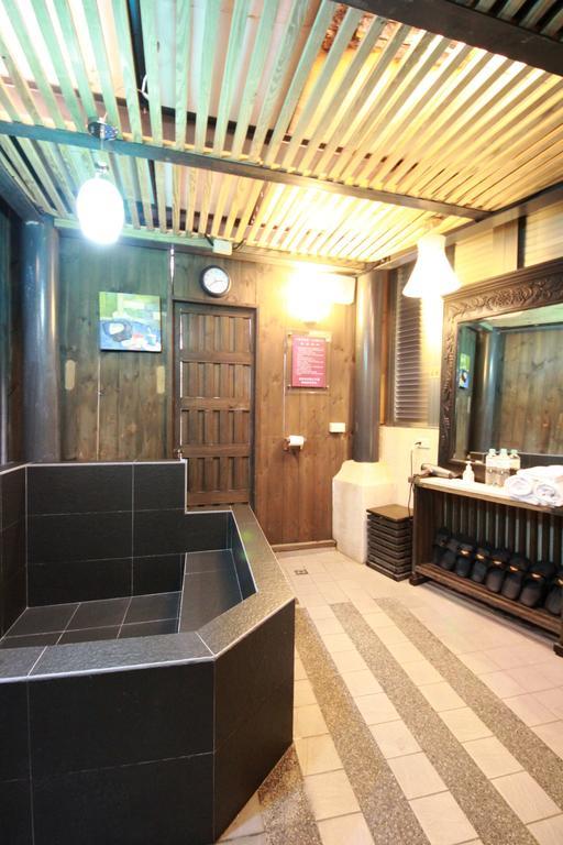 Hotel Les Champs Jiaoxi Exterior foto