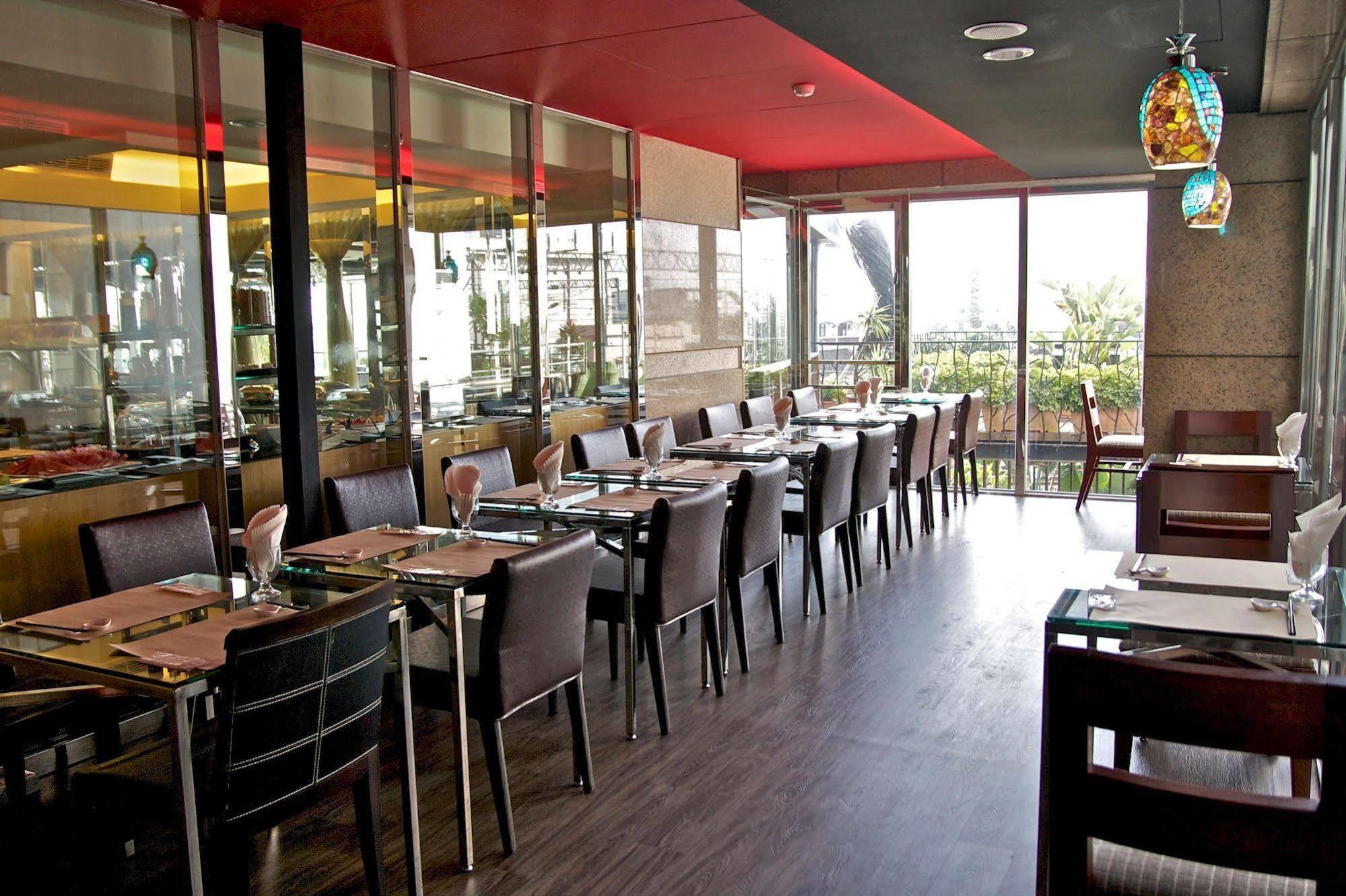 Hotel Les Champs Jiaoxi Exterior foto